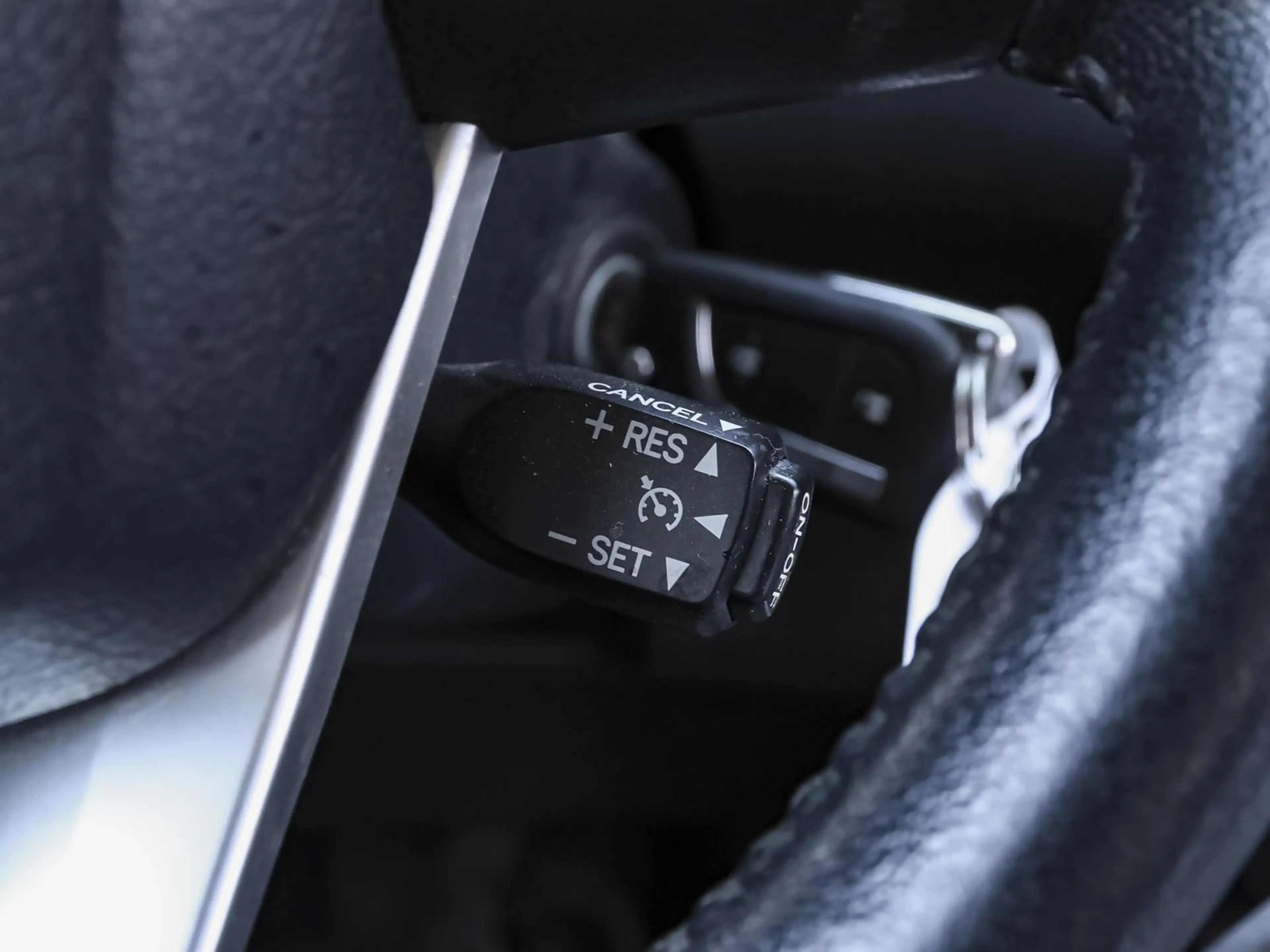 Toyota Hilux Double Cab Comfort 4x4 — photo 12