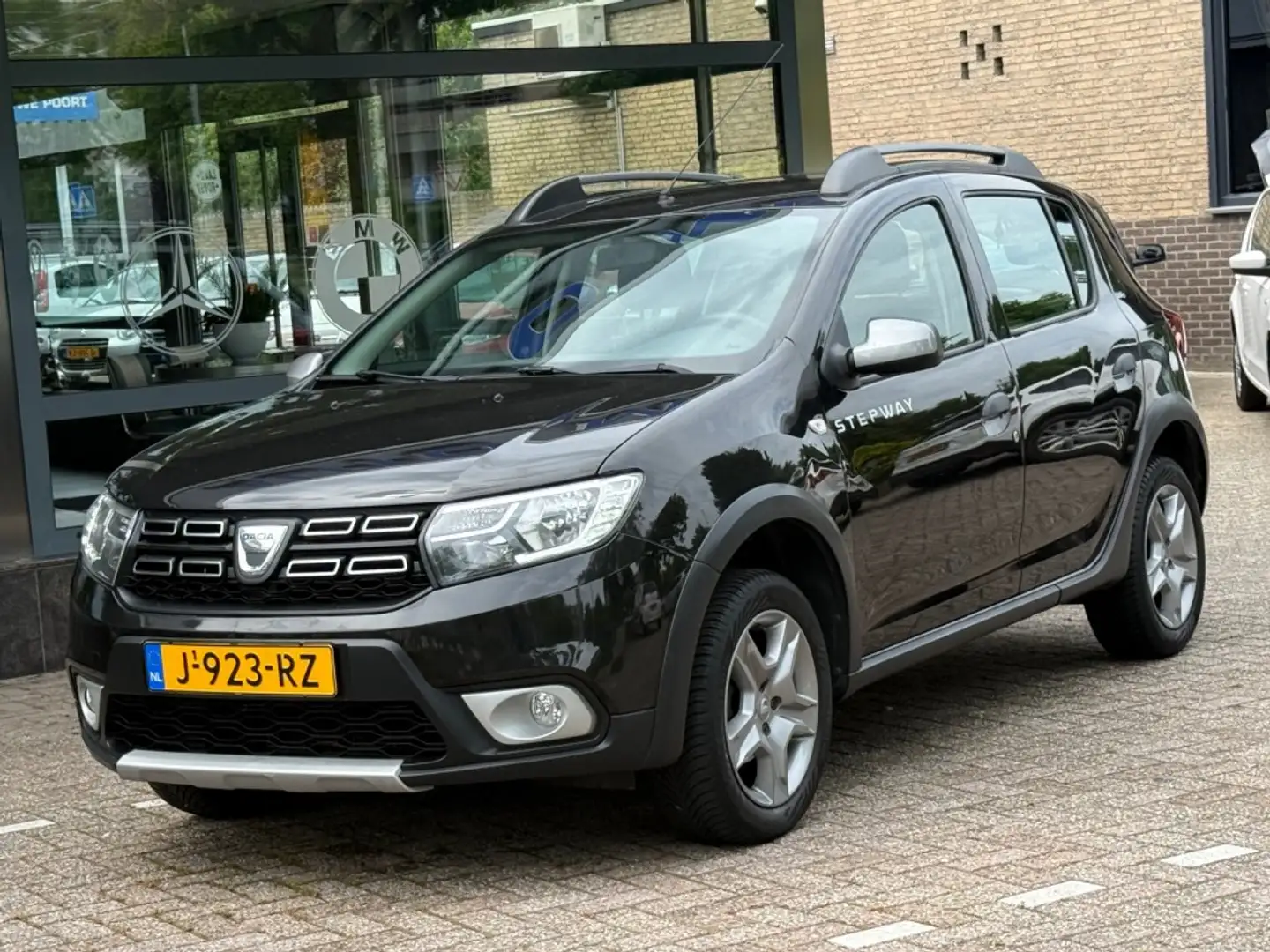 Dacia Sandero 0.9 TCE Stepway Laureate Navi Camera Airco Cruise Negro - 2