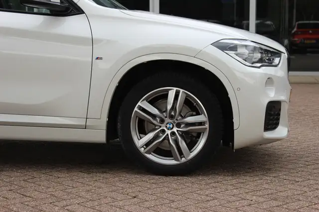 BMW X1 view 14