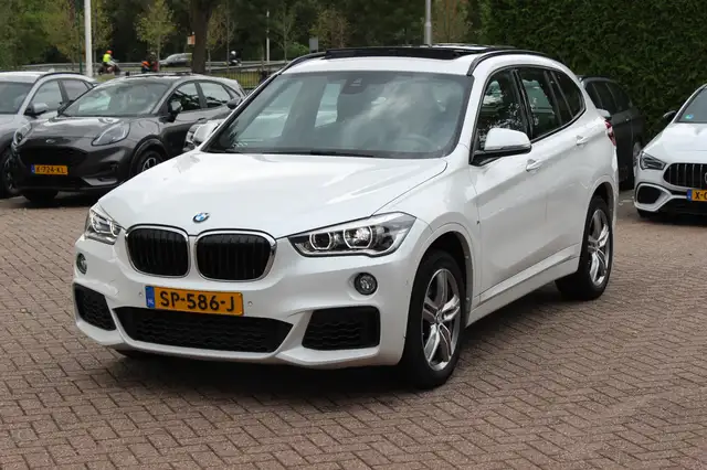 BMW X1 view 6