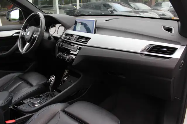 BMW X1 view 13