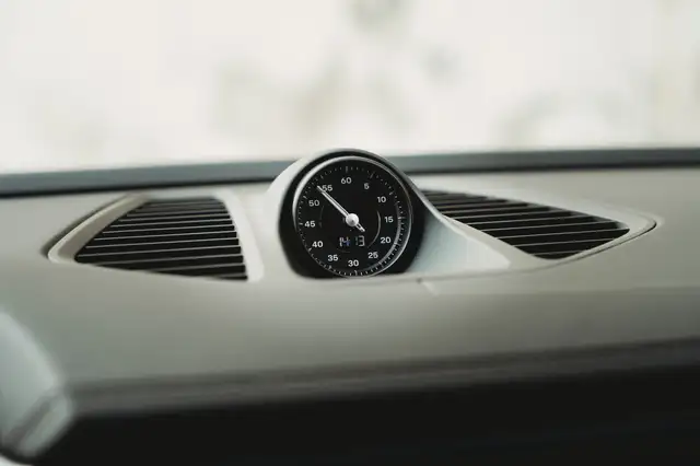 Porsche Macan view 15