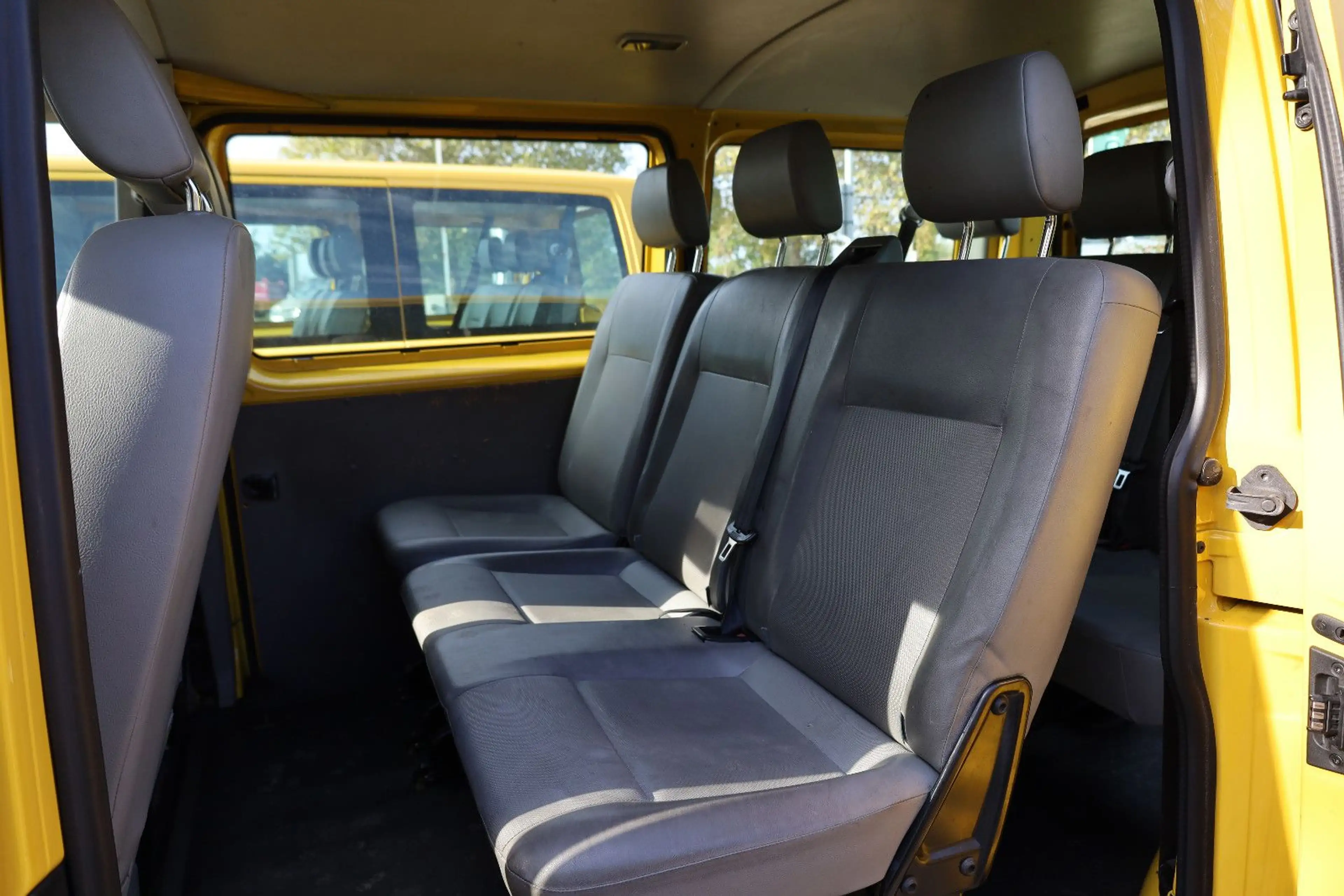 Volkswagen T5 Transporter Kasten/Kombi Kombi — photo 10