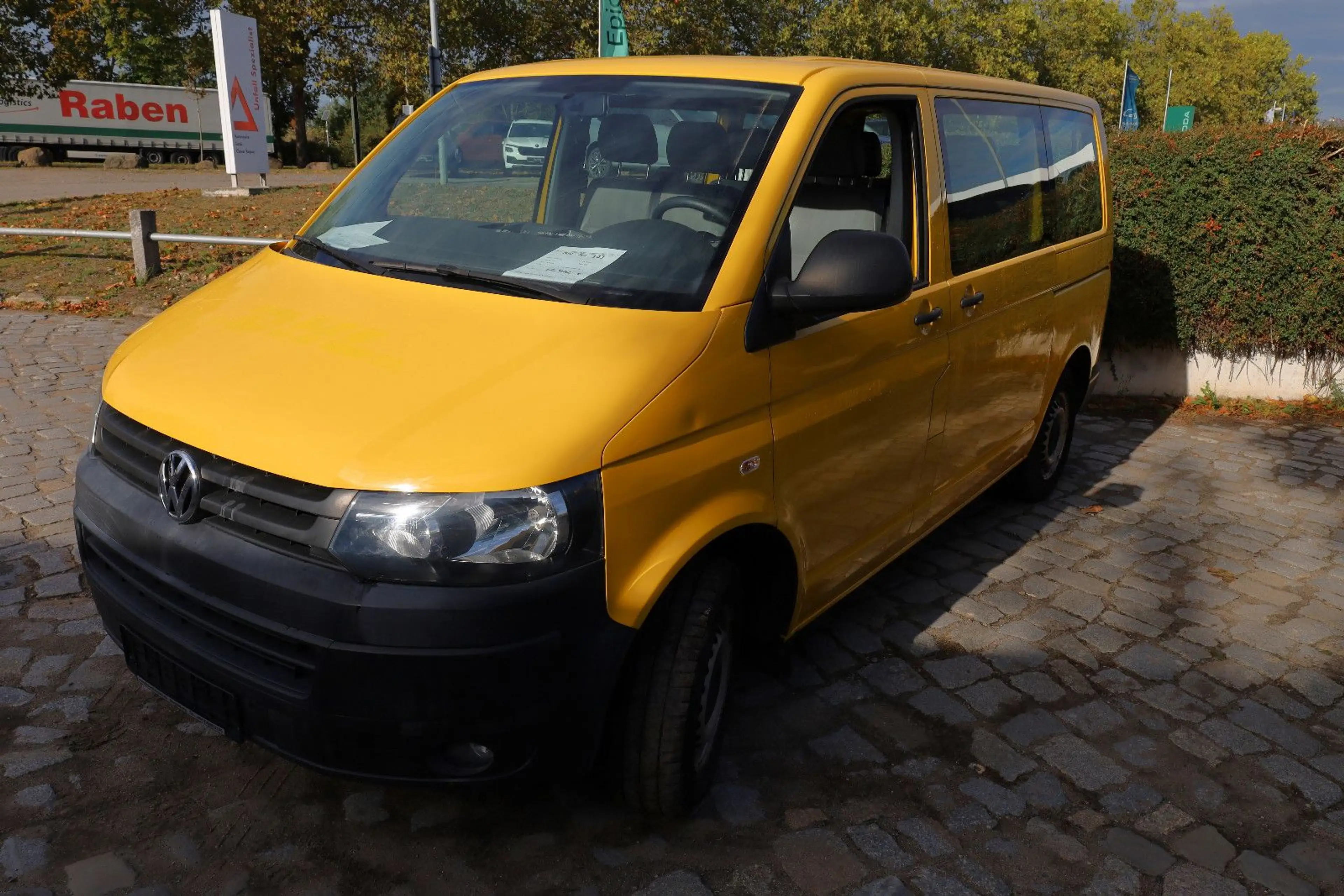 Volkswagen T5 Transporter Kasten/Kombi Kombi — photo 3