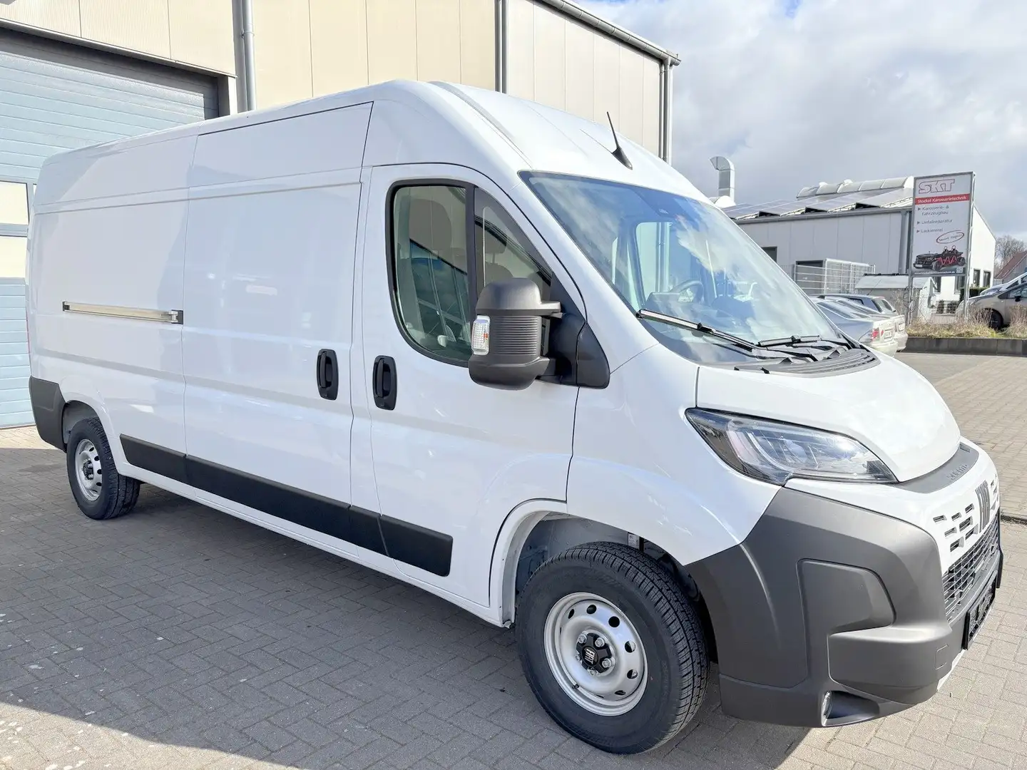 Fiat Ducato 35 L3H2 140 Mj./Klimaaut/Navi-10"/LED/NSW Weiß - 2