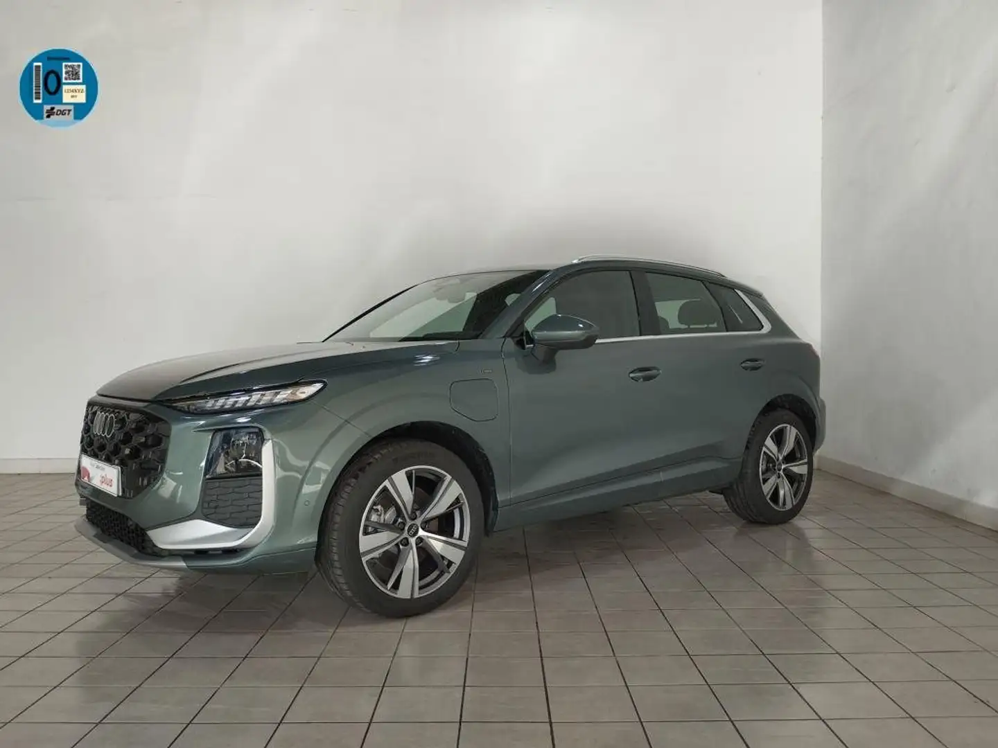 Audi Q3 e-hybrid S Line S tronic 200kW Verde - 1