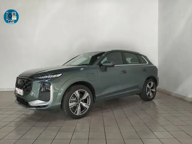 2025 Audi Q3 in Green for sale