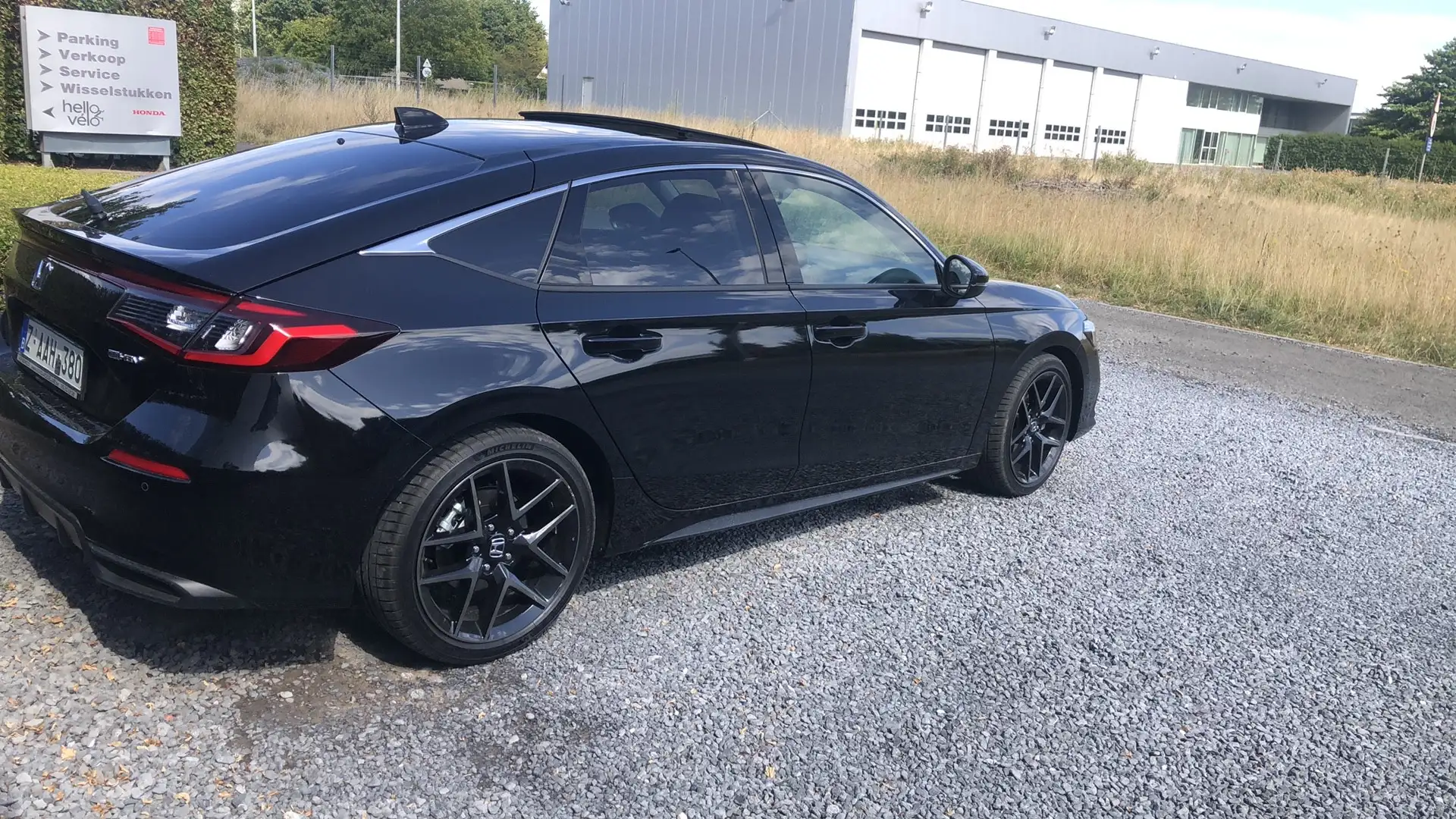 Honda Civic Civic e:HEV 2.0 i-MMD Hybrid Advance DEMO Zwart - 2