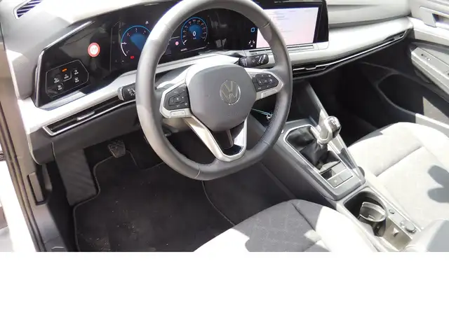 Volkswagen Golf view 9