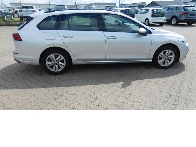Volkswagen Golf view 2