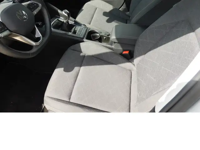 Volkswagen Golf view 11