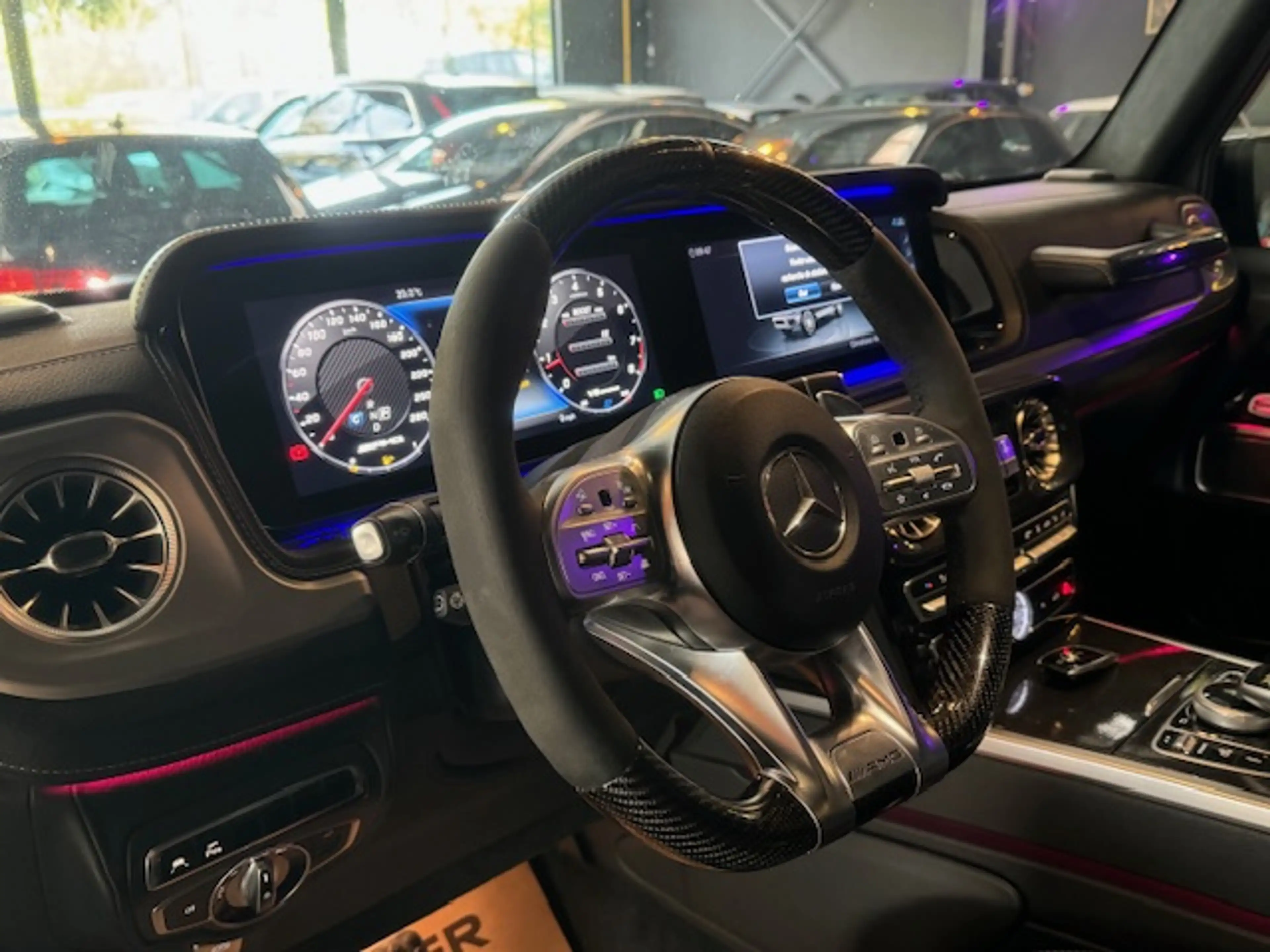 Mercedes-Benz G 63 AMG G 63 AMG - MEDIA/TEL - CARPLAY - LIM/REG - A/C — photo 12