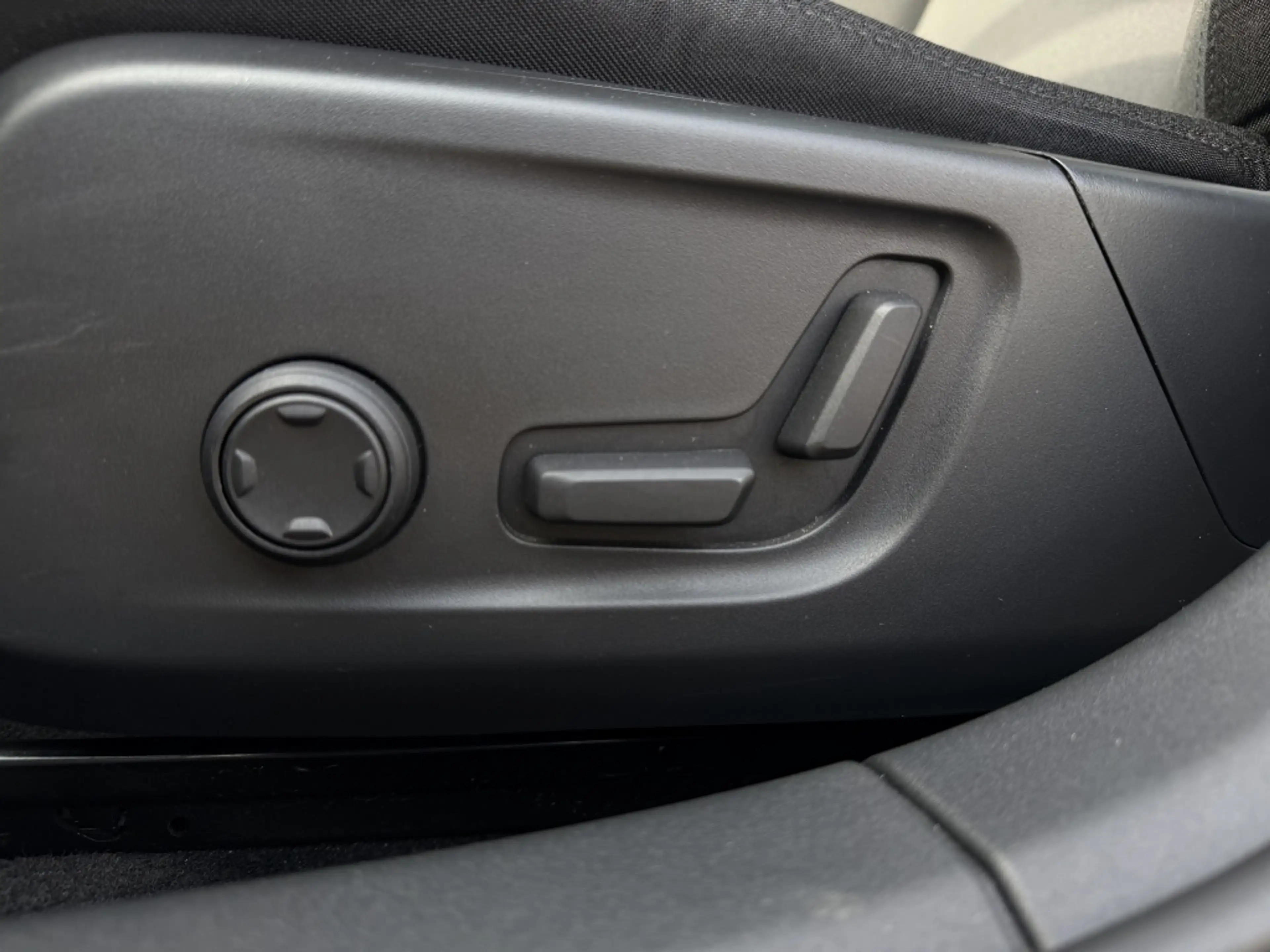 Polestar 2 Long Range Dual Motor | Plus, Pilot, & Climate Pac — photo 9