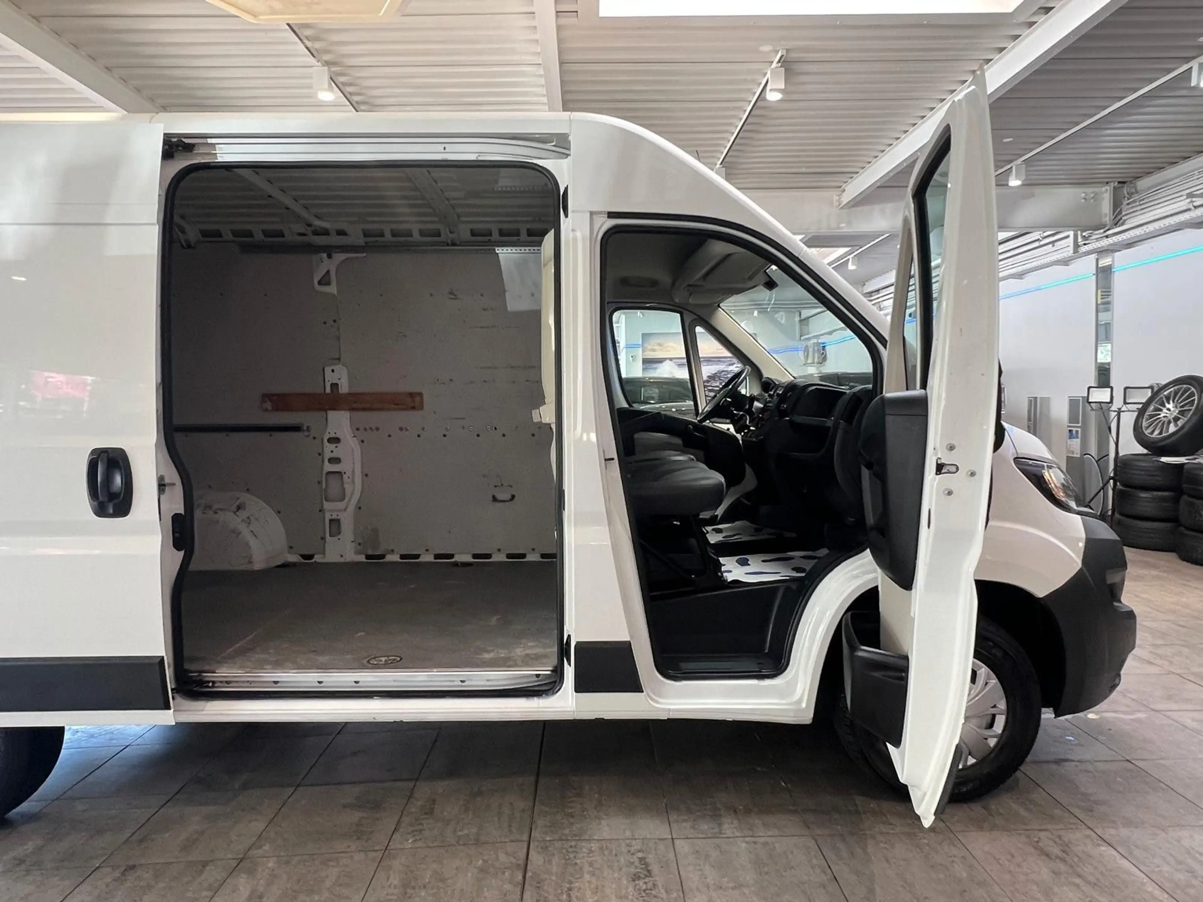 Peugeot Boxer HDI L2-H2*Hoch+Lang*Garantie*1.Hand* — photo 11