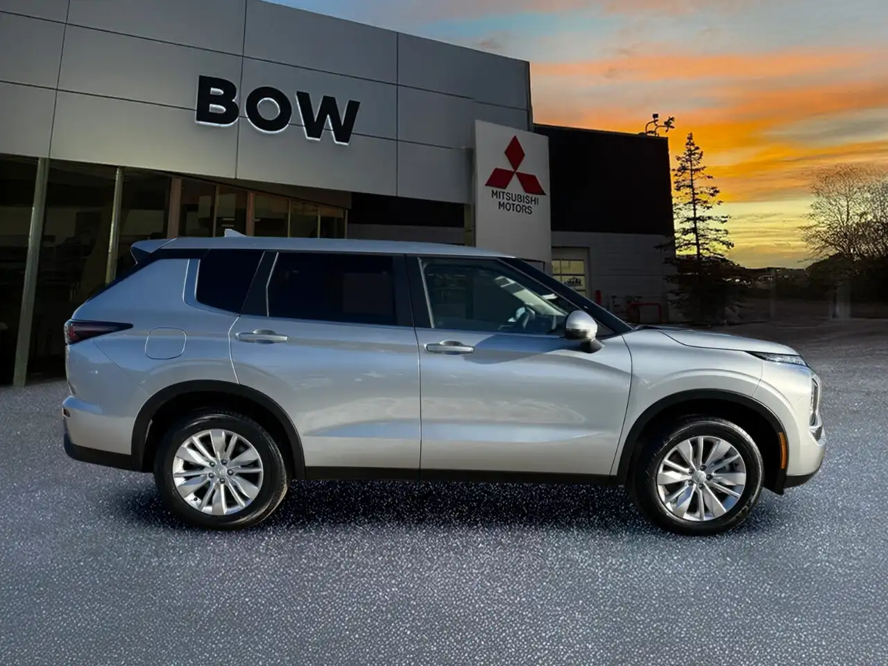 Mitsubishi Outlander снимка Mitsubishi Outlander