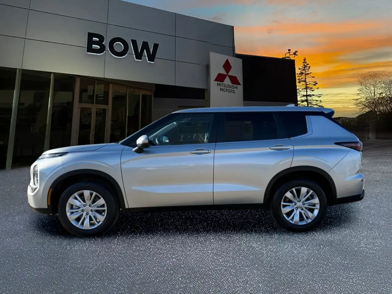 Mitsubishi Outlander снимка Mitsubishi Outlander