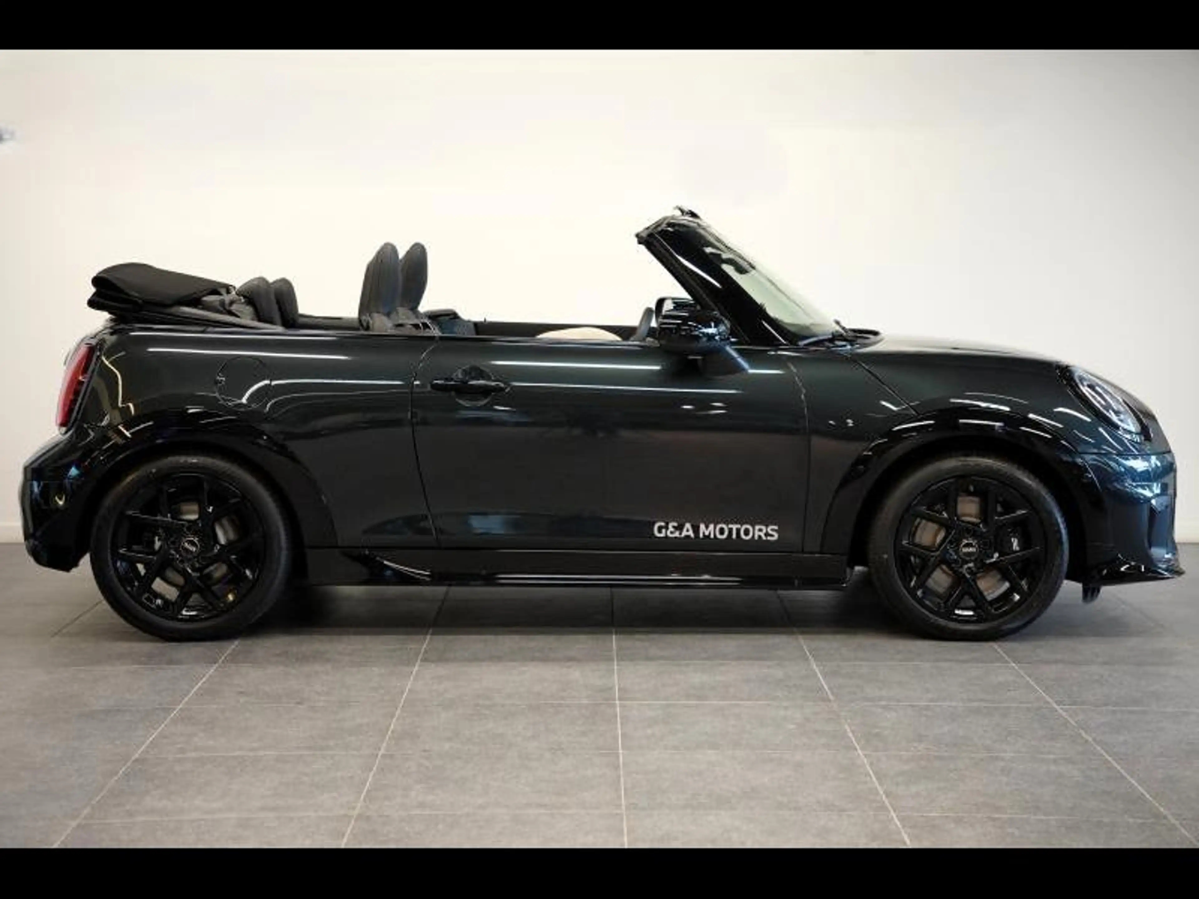 MINI Cooper Cabrio JCW TRIM PACK M — photo 5