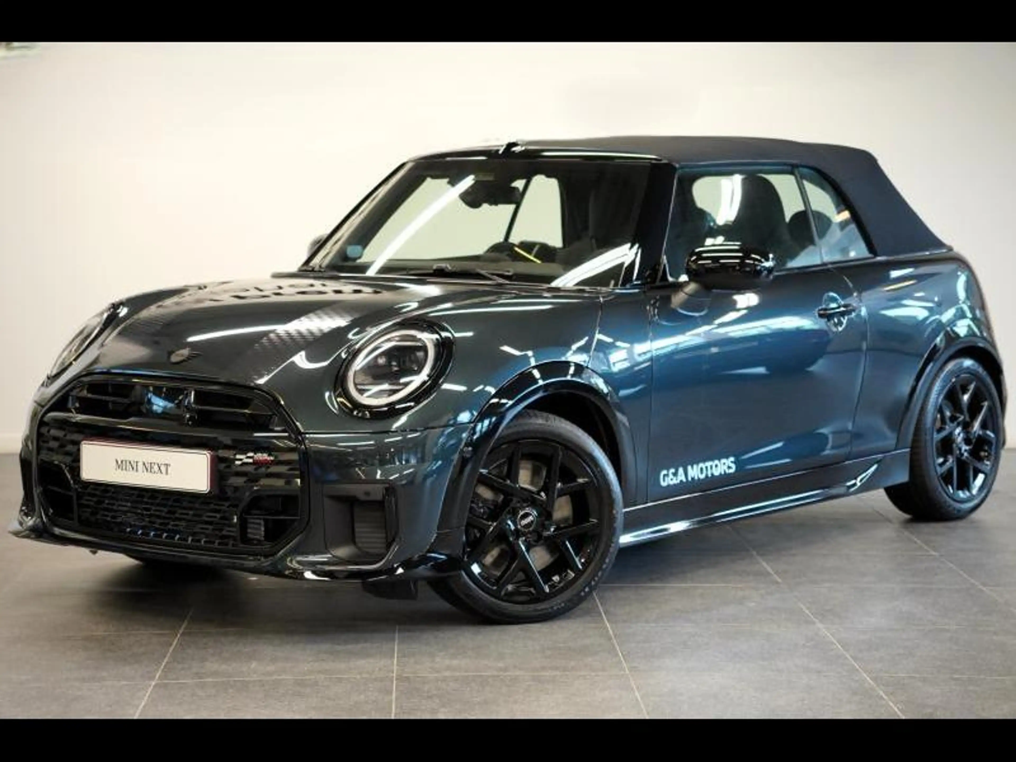 MINI Cooper Cabrio JCW TRIM PACK M — photo 2