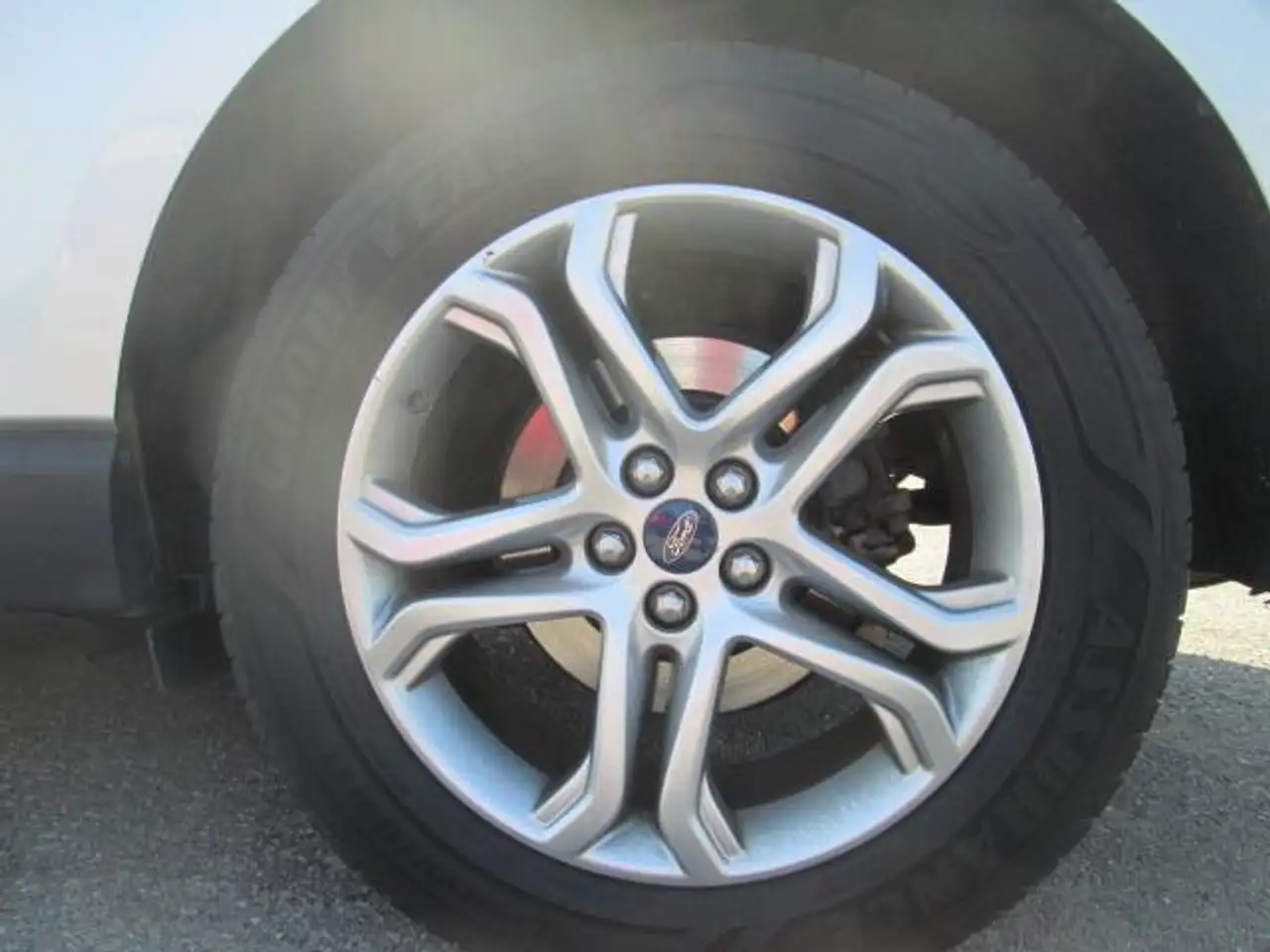 Ford Edge photo Ford Edge