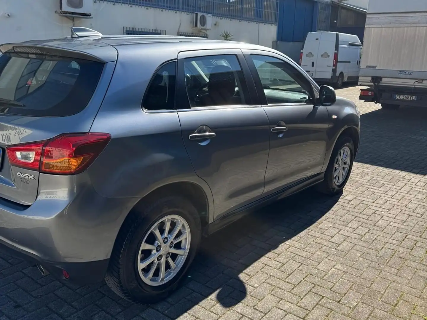 Mitsubishi ASX 1.6 Inform 2wd Gris - 2