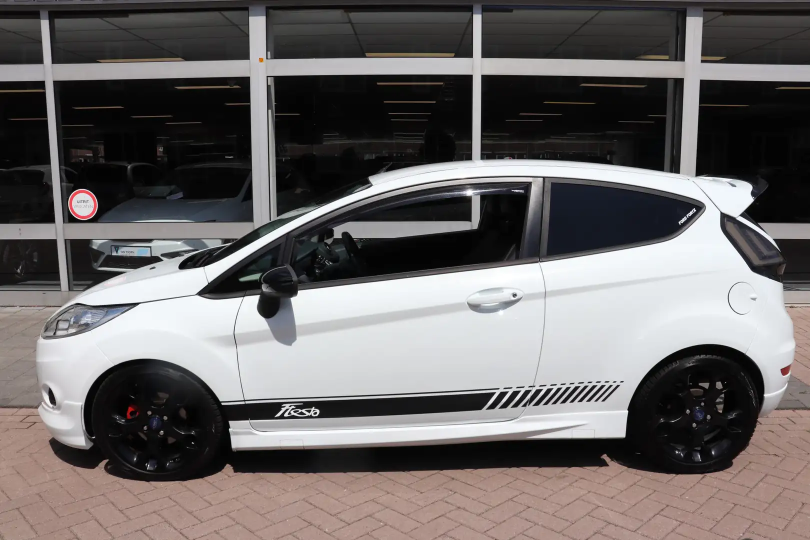 Ford Fiesta 1.6 Metal. Leder interieur. Wit - 2