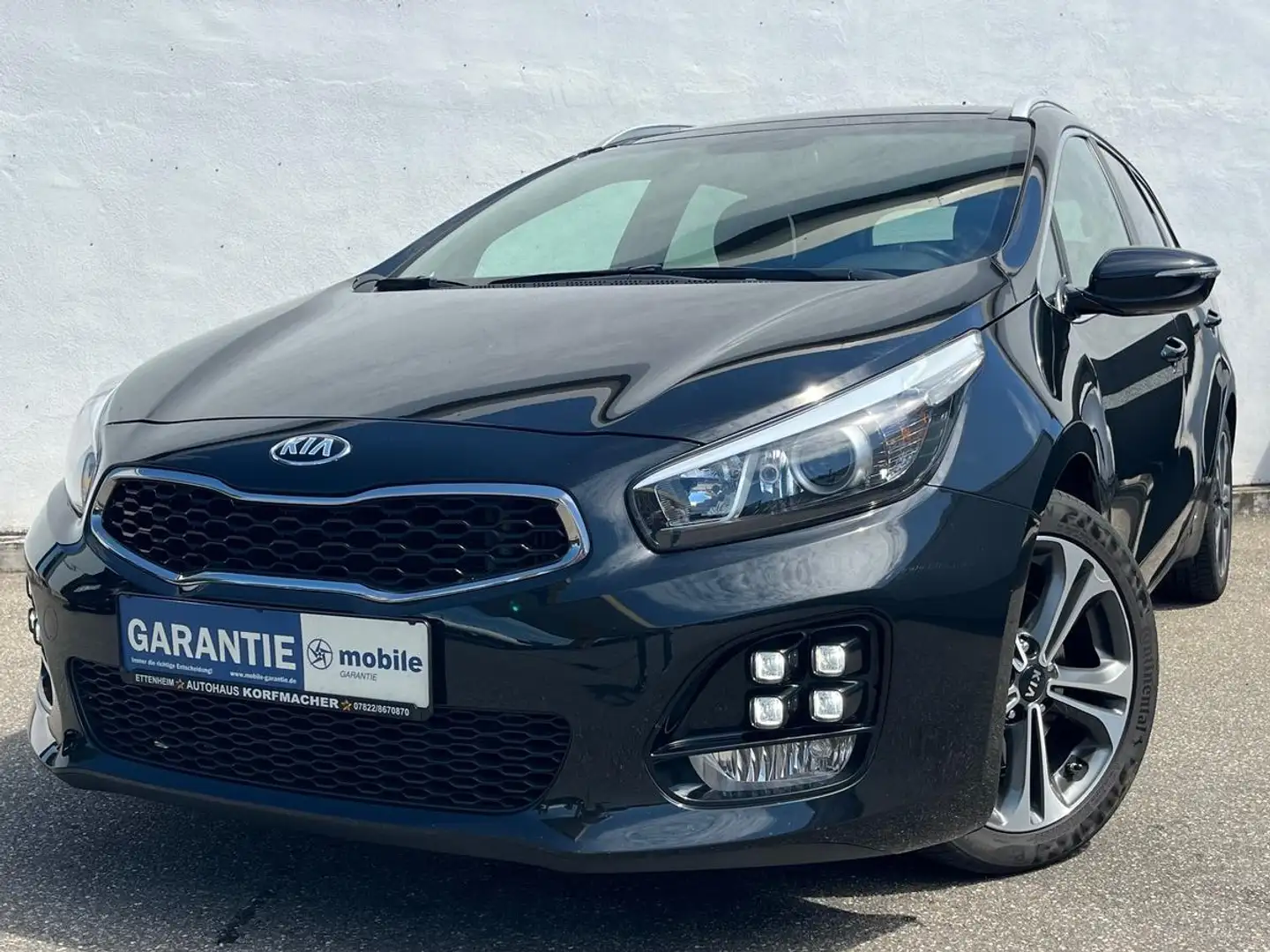 Kia Ceed / cee'd 1.6 CRDi GT-Line ISG PANO NAVI R-CAMERA Noir - 1