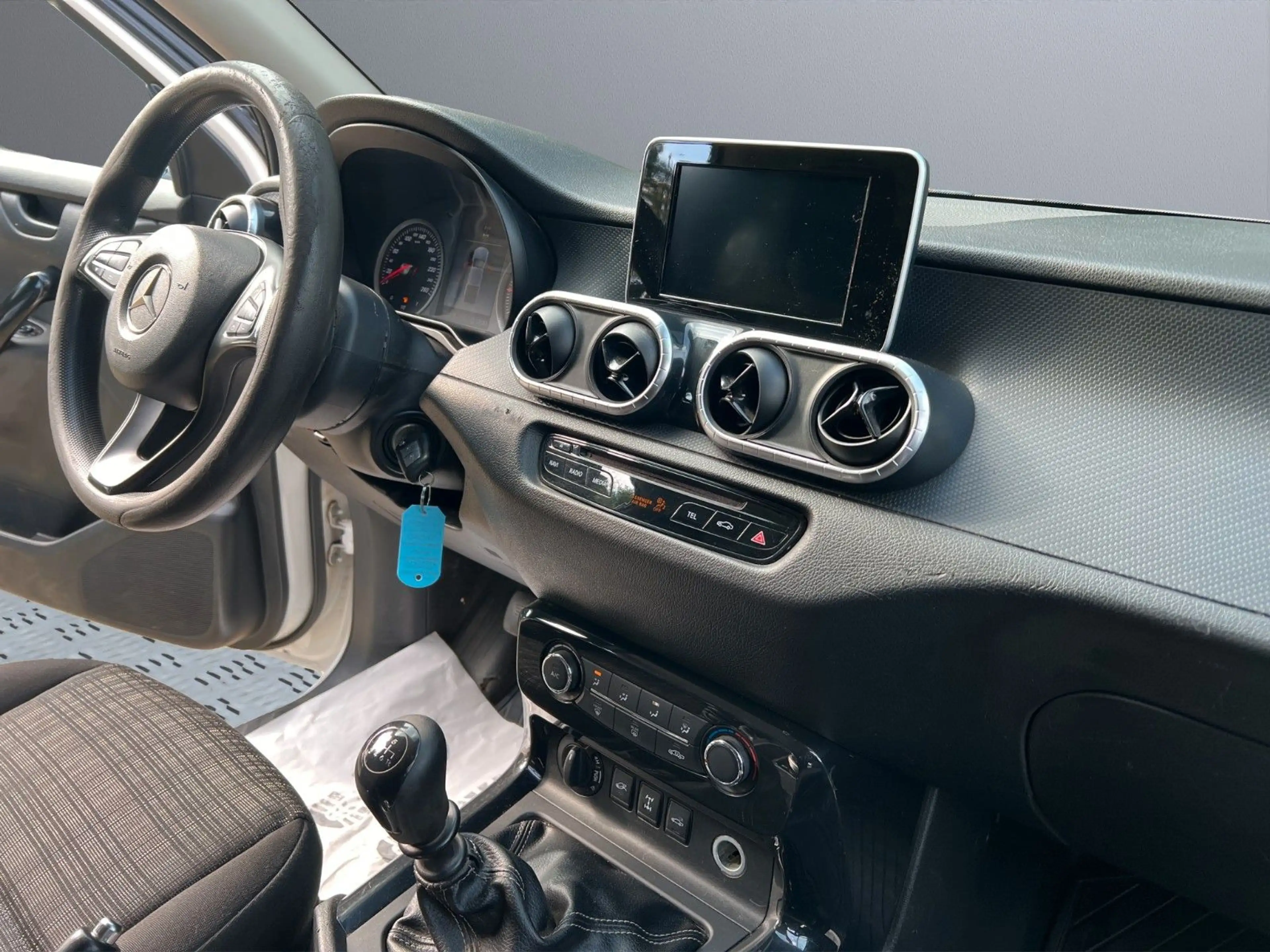 Mercedes-Benz X 220 d 4Matic Doppelkabine 1. Hand*Hardtop — photo 14