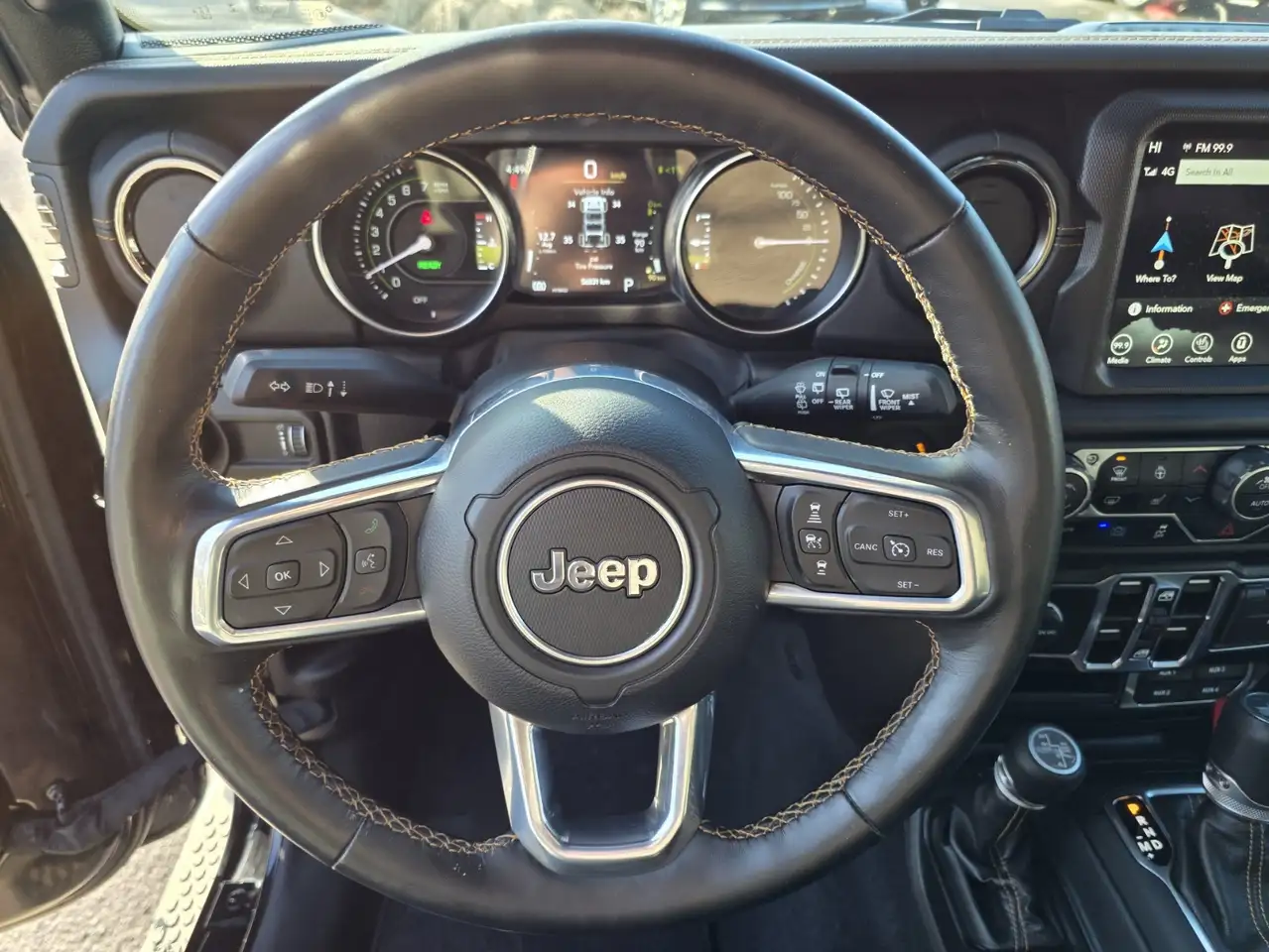 Jeep Wrangler снимка Jeep Wrangler