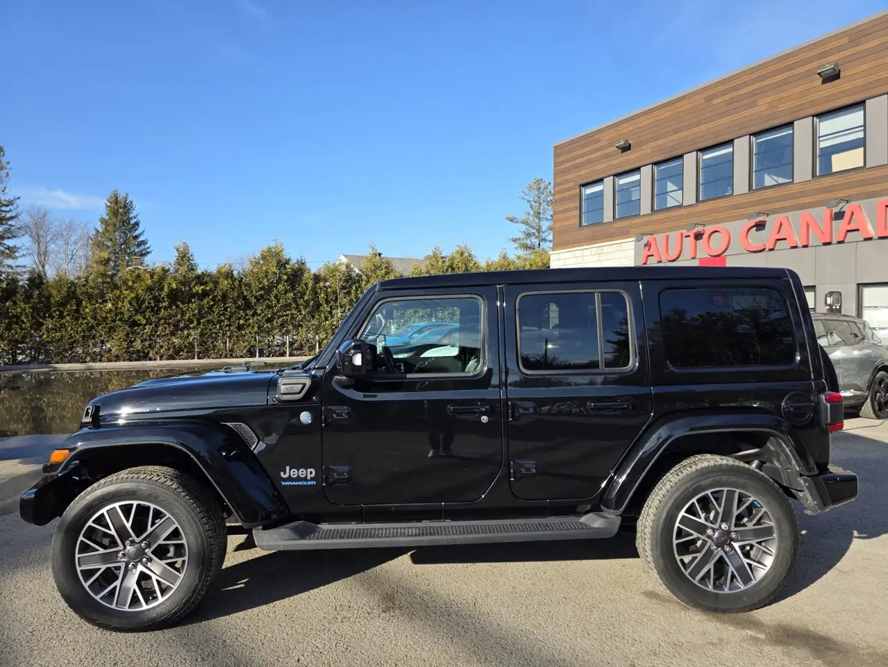 Jeep Wrangler снимка Jeep Wrangler