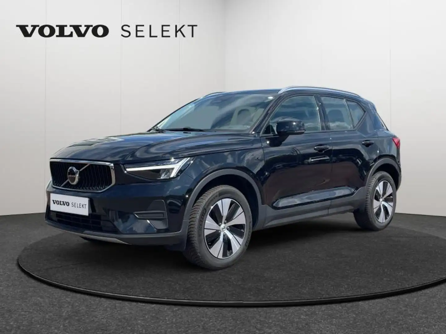 Volvo XC40 B3 Core / Essence Noir - 1