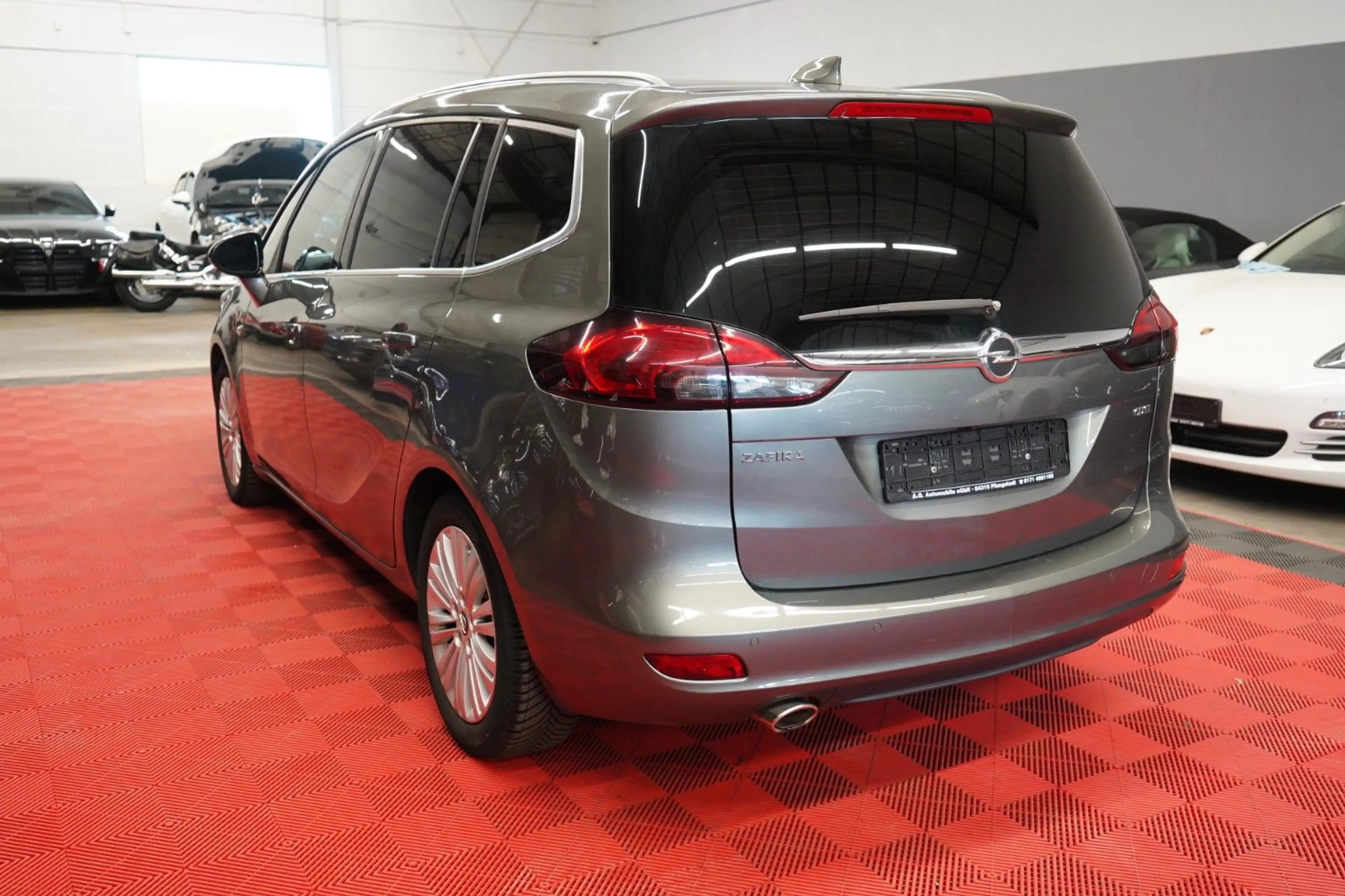 Opel Zafira Tourer 2.0 CDTI Automatik 7 Sitzer — photo 9