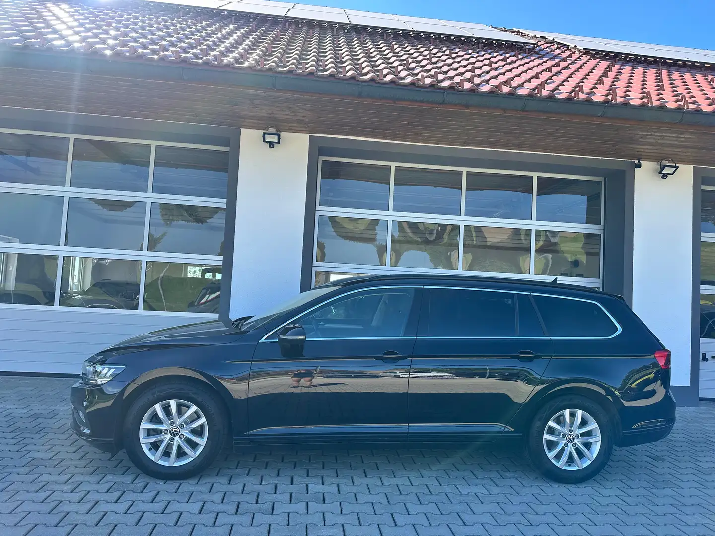Volkswagen Passat Variant Business 2,0 TDI DSG *RFK*ACC*APP*NAVI*LED* Schwarz - 2
