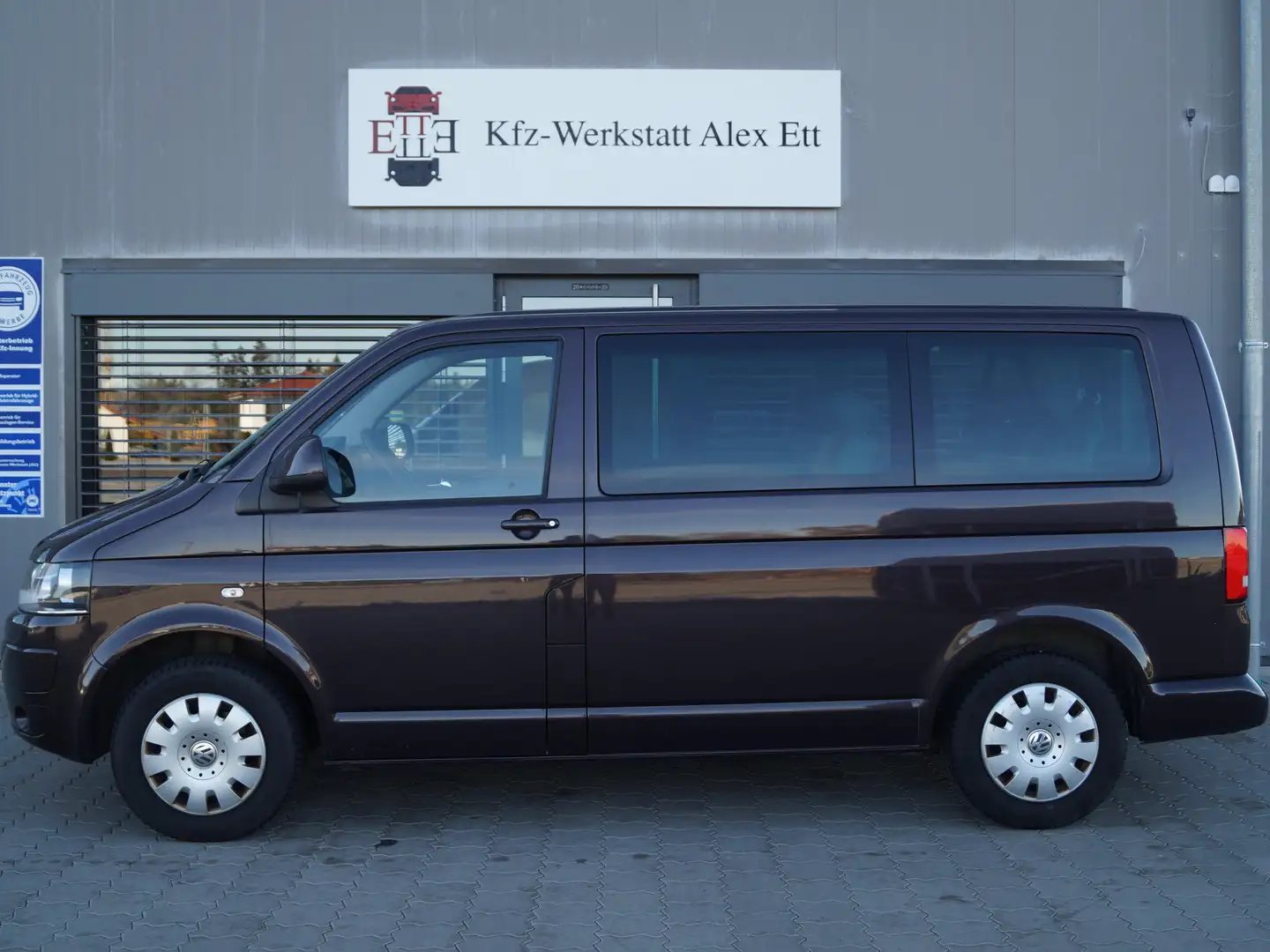 Volkswagen T5 Multivan Caravelle Comfortline Braun - 2