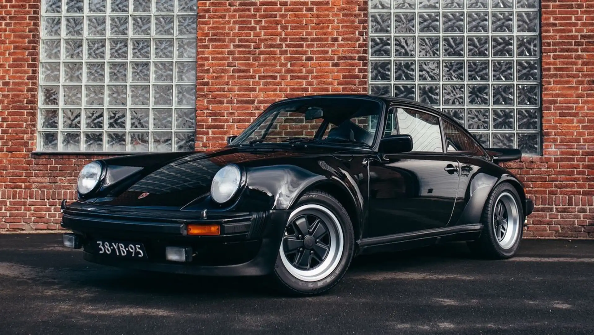 Porsche 930 Turbo Schwarz - 1