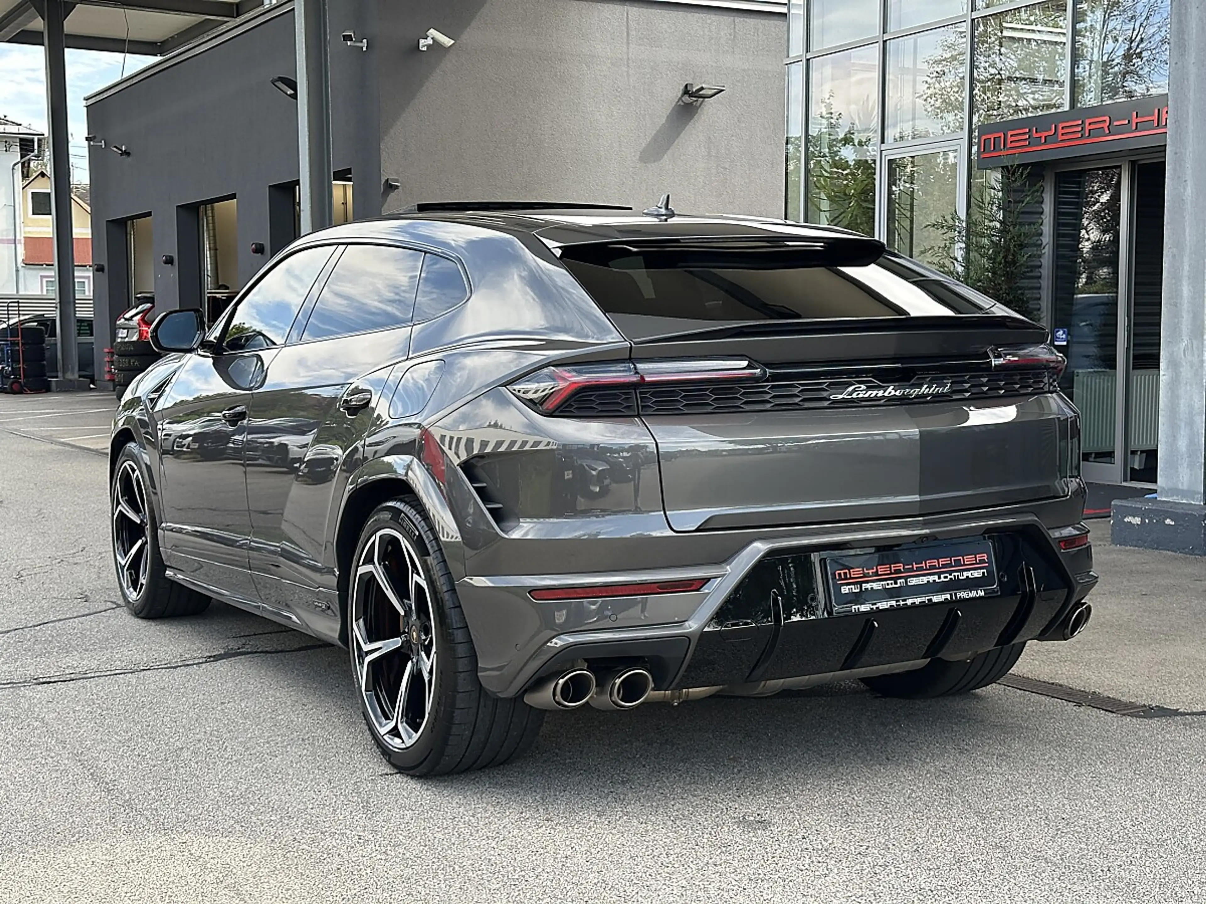 Lamborghini Urus URUS SE / Akrapovic / B&O / Pano / GARANTIE 2028 — photo 10