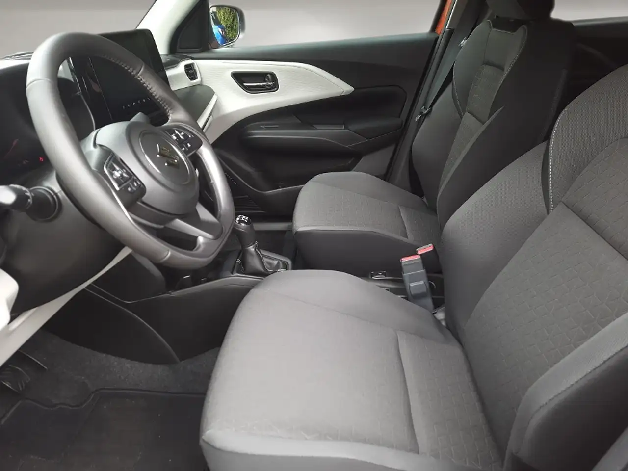 Suzuki Swift 1.2 COMFORT MILD-HYBRID DUALJET 8