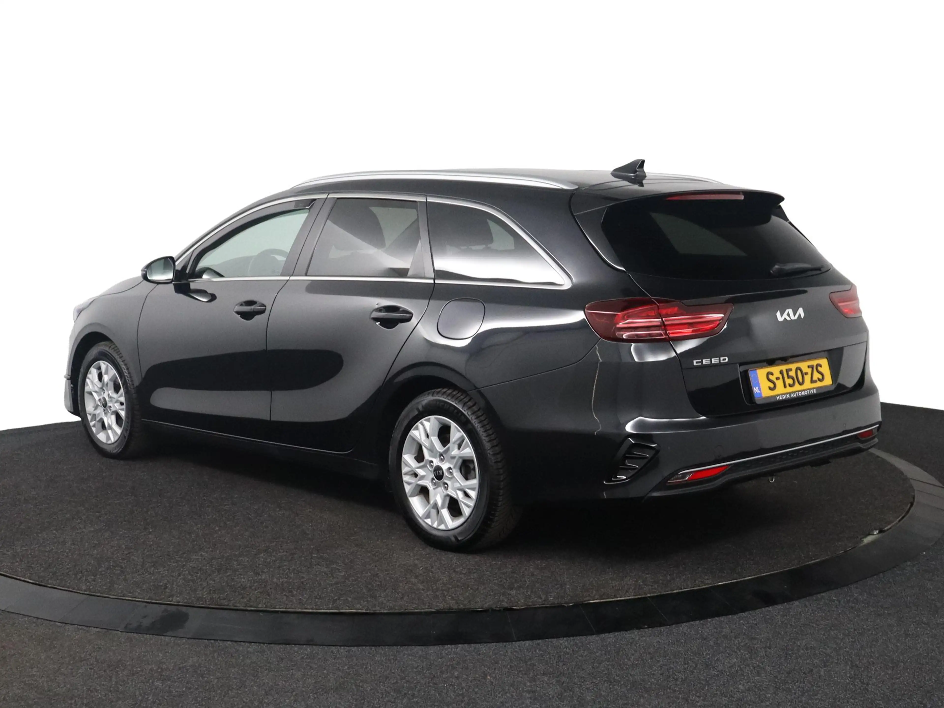 Kia Ceed SW / cee'd SW Sportswagon 1.5 T-GDi DynamicPlusLine — photo 11