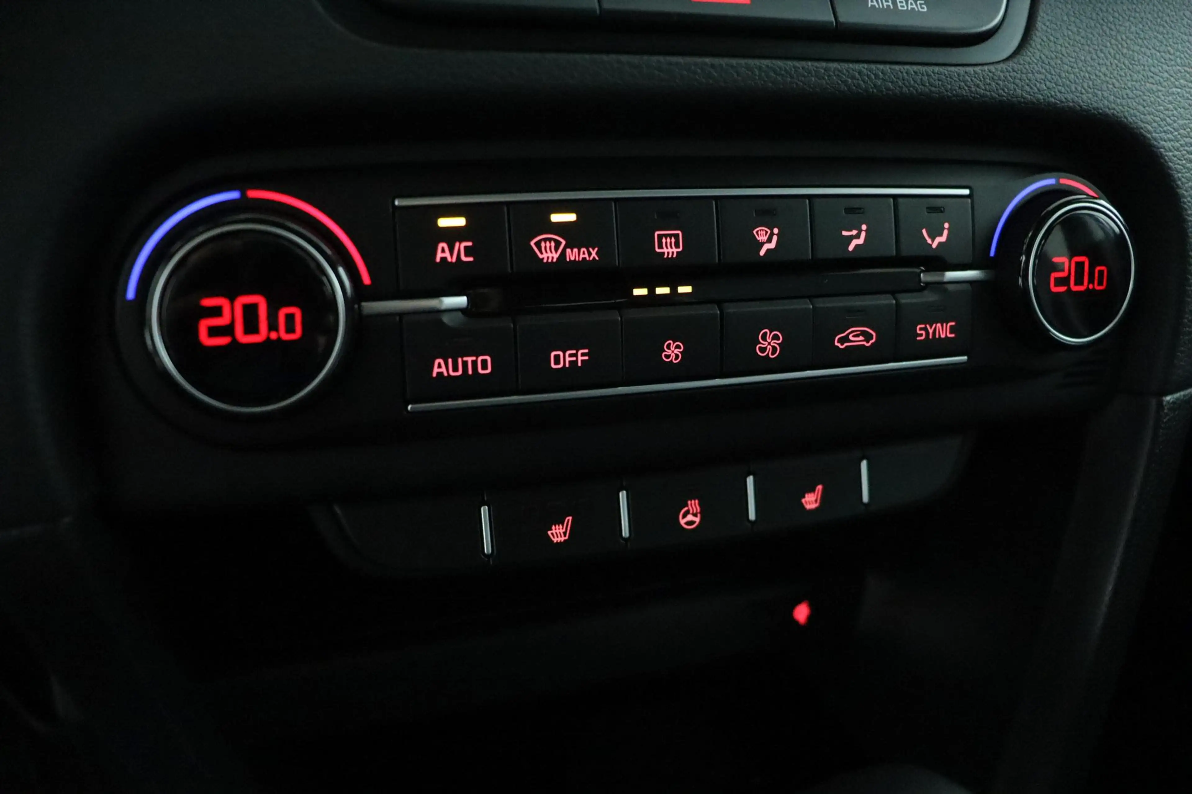 Kia Ceed SW / cee'd SW Sportswagon 1.5 T-GDi DynamicPlusLine — photo 8
