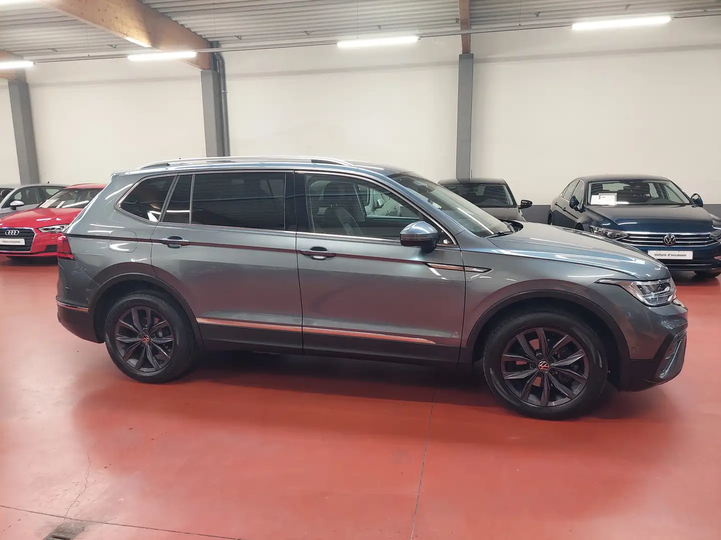 Volkswagen Tiguan Allspace 1.5 TSi + 7pl + DSG + PLATINIUM PACK ! FULL OPTION Grijs - 2