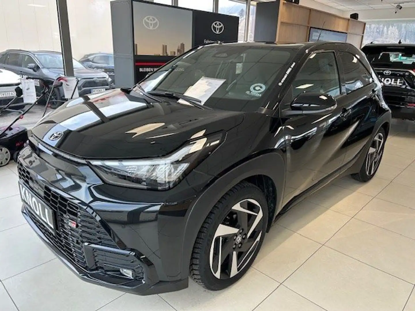Toyota Aygo X Hybrid 1,5 Hybrid GR-Sport Schwarz - 2