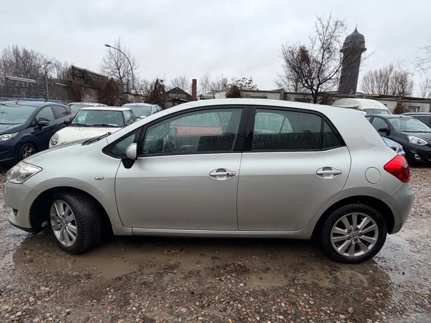 Toyota Auris Executive-TÜV NEU-KLIMA Silber - 2