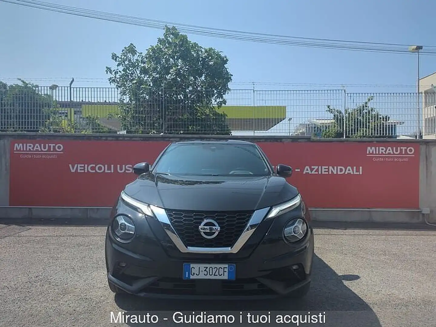 Nissan Juke 2ª serie Juke 1.0 DIG-T 114 CV N-Connecta Nero - 2