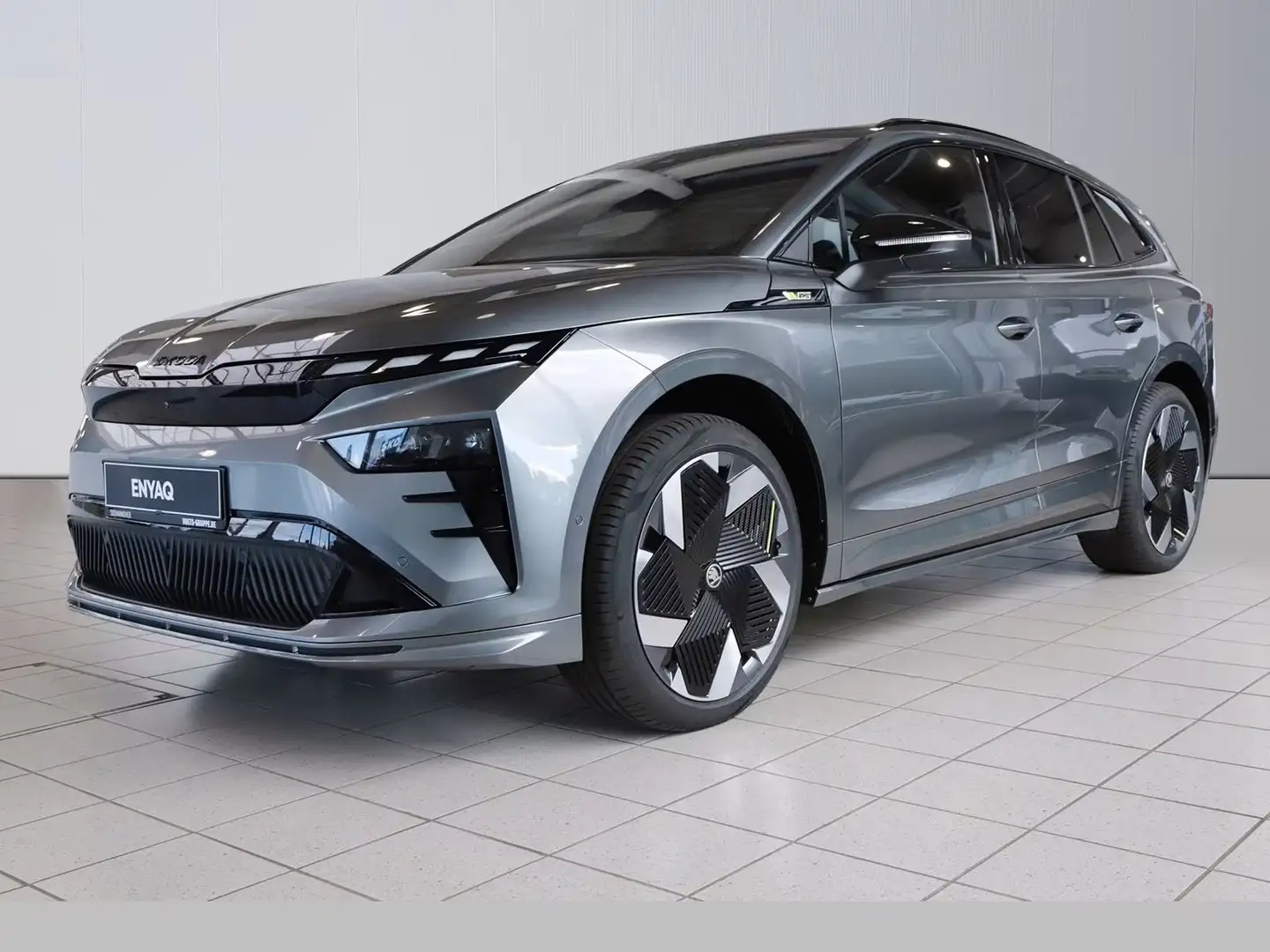 Skoda Enyaq RS SUITE 4x4 PANO DCC AHK MATRIX MAXX Transport Grau - 2
