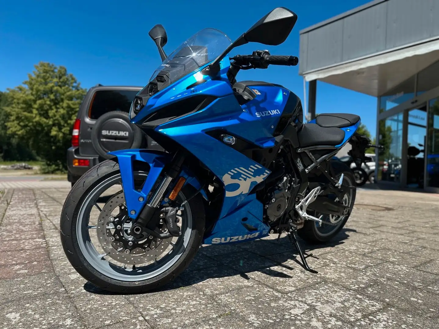 Suzuki GSX 8R - 2