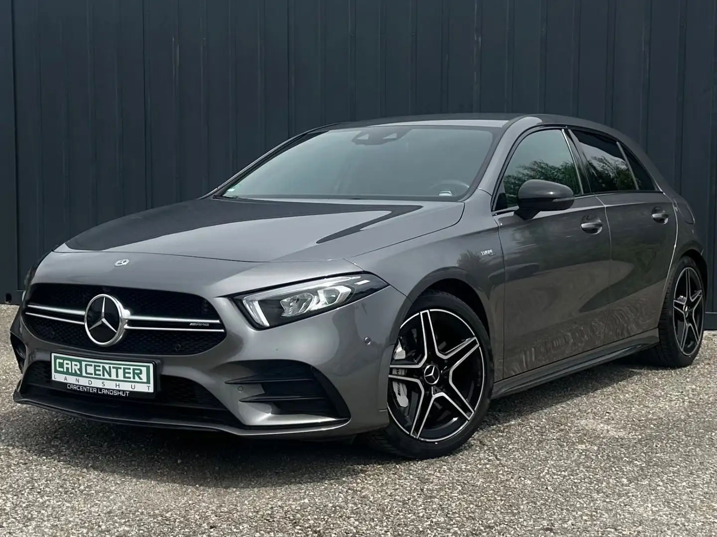 Mercedes-Benz A 35 AMG 4MATIC 360°,LED,STDHZG,NIGHT,SPUR,ALCAN Gris - 1