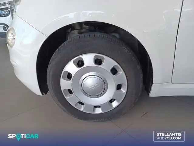 Fiat 500 view 11