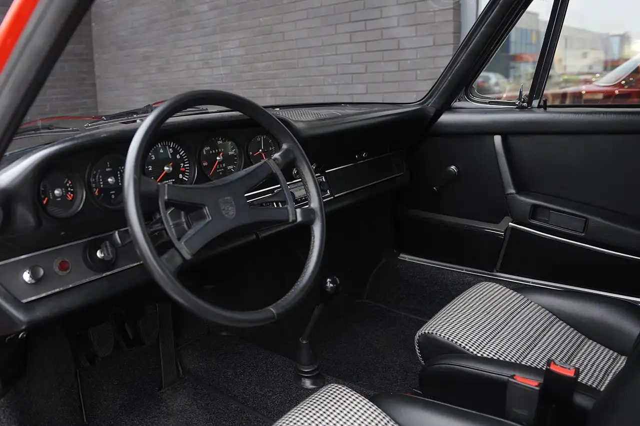 Porsche 911 2.4 E Targa, foto 10