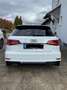 Audi A3 sportback SLine Weiß - thumbnail 3