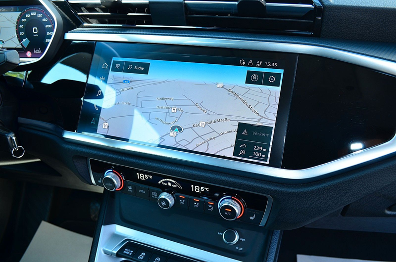 Audi Q3 Sportback 35 TDI VIRTUAL/SIDE/LEDER — photo 13