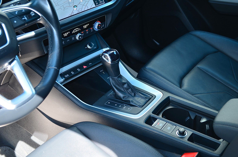 Audi Q3 Sportback 35 TDI VIRTUAL/SIDE/LEDER — photo 14